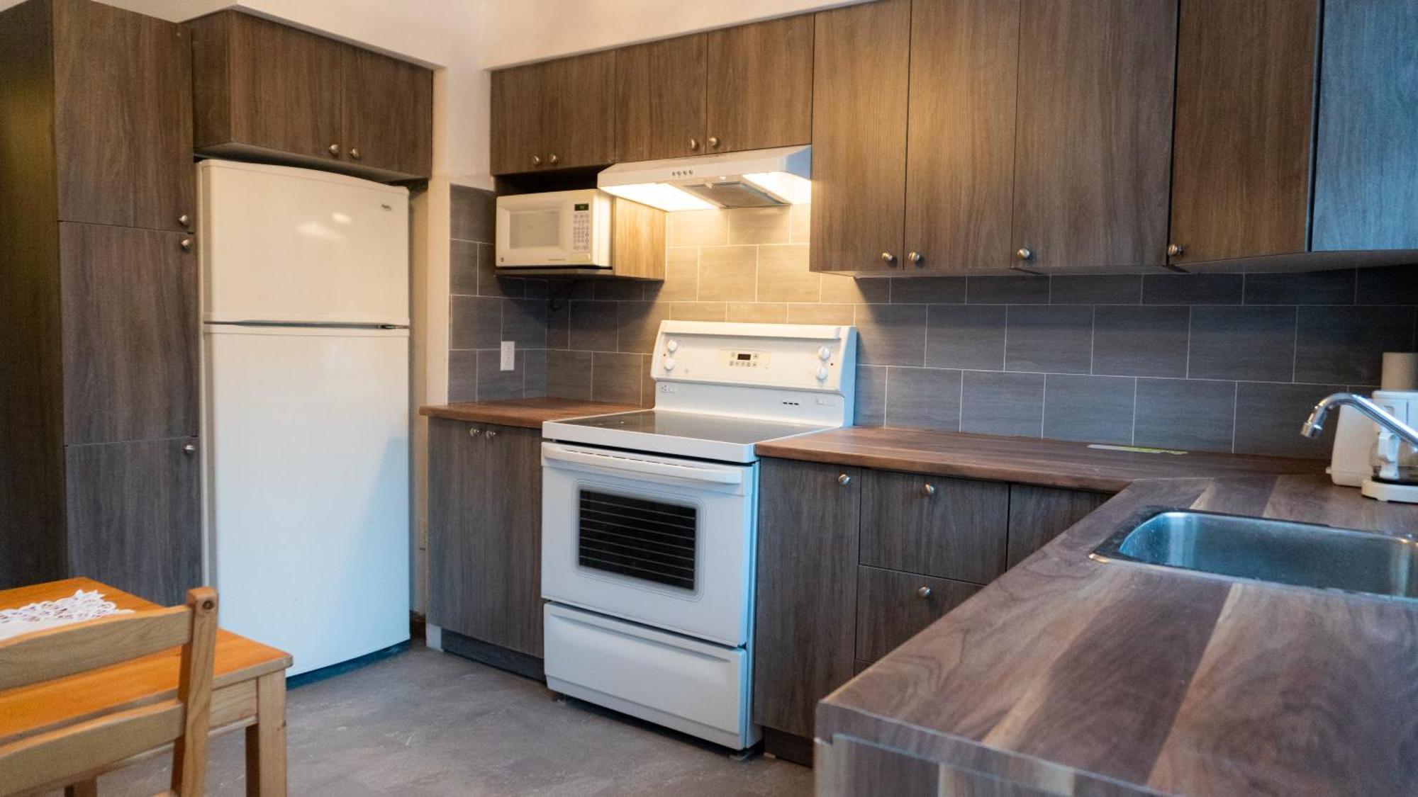 Montreal Homes - Affordable Rooms, Smart Tv, Shared Kitchen Luaran gambar